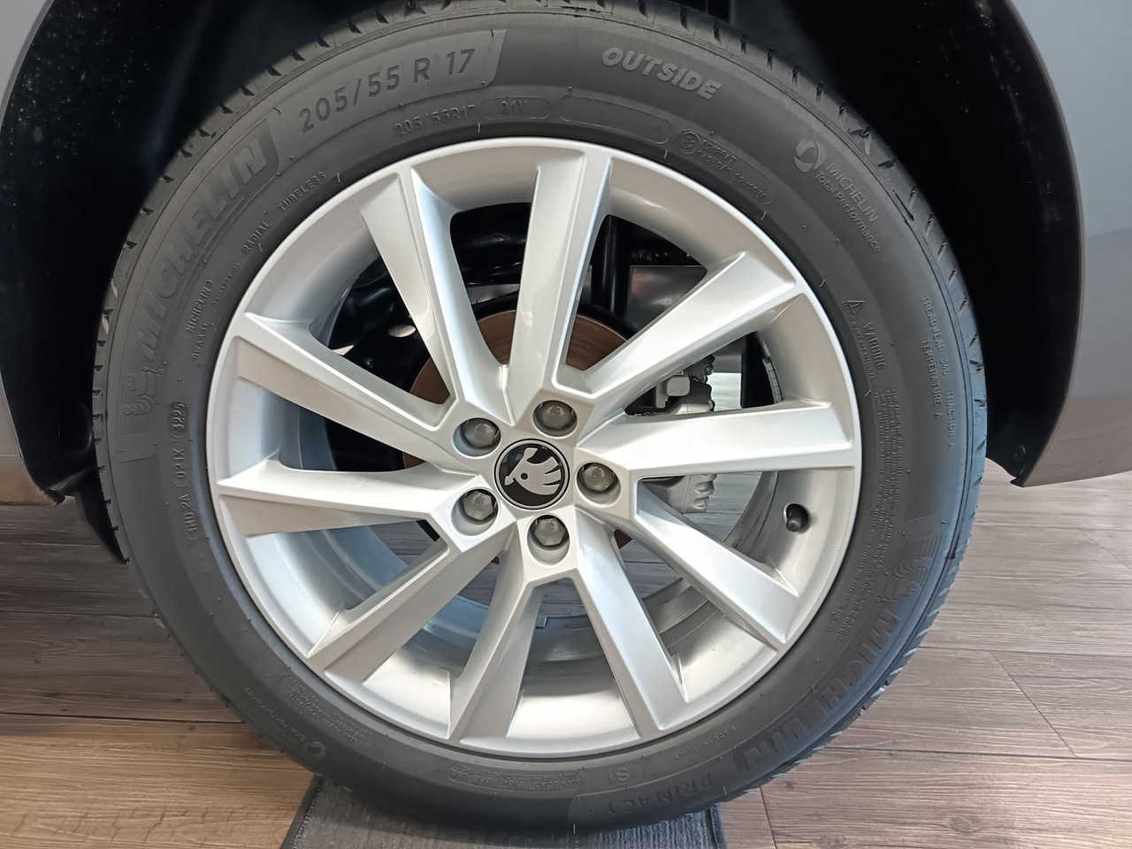 Внедорожник Skoda Kamiq 130 Jahre 1,5TSI DSG*AHK*ACC*LED*R-KAM*PDC: фото 23 Внедорожник Skoda Kamiq 130 Jahre 1,5TSI DSG*AHK*ACC*LED*R-KAM*PDC: фото 23