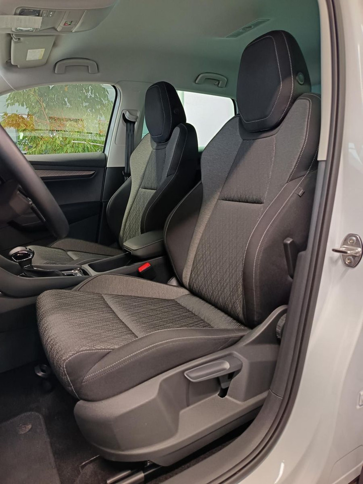 Внедорожник Skoda Karoq Style 1,5TSI DSG*AHK-VORBER*NAVI*LED*R-KAM: фото 17