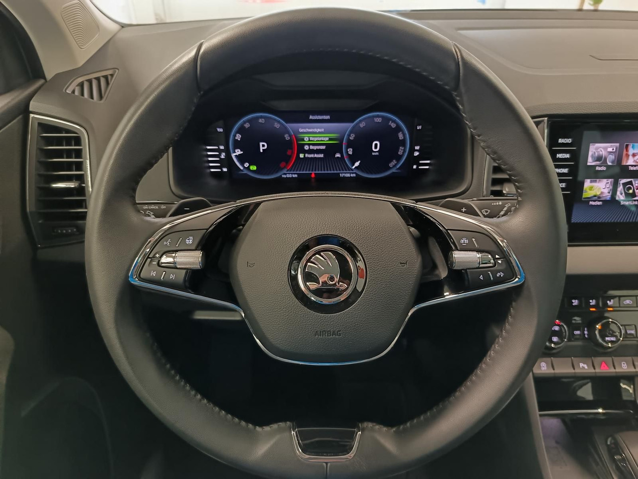 Внедорожник Skoda Karoq Style 1,5TSI DSG*AHK-VORBER*NAVI*LED*R-KAM: фото 8