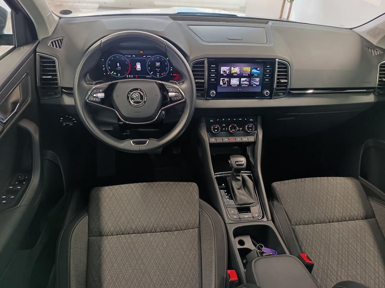 Внедорожник Skoda Karoq Style 1,5TSI DSG*AHK-VORBER*NAVI*LED*R-KAM: фото 7