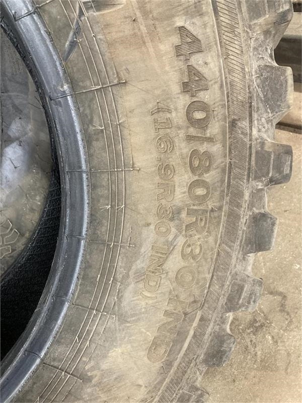 Alliance 16.9 R30 IND 440/80R30 MULTIUSE 550 - Шина для Коммунальной и специальной техники: фото 2 Alliance 16.9 R30 IND 440/80R30 MULTIUSE 550 - Шина для Коммунальной и специальной техники: фото 2