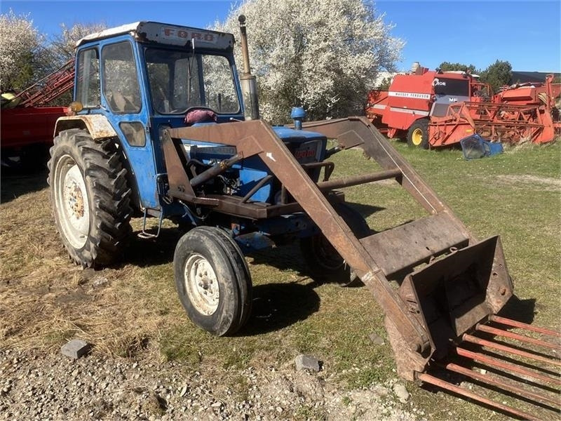 Ford 4000 Med frontlæsser  - Трактор: фото 2 Ford 4000 Med frontlæsser  - Трактор: фото 2