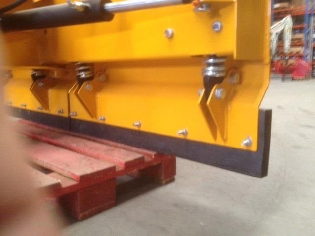 JST MS-200 Sneplov - Отвал для снега для Сельскохозяйственной техники: фото 4 JST MS-200 Sneplov - Отвал для снега для Сельскохозяйственной техники: фото 4