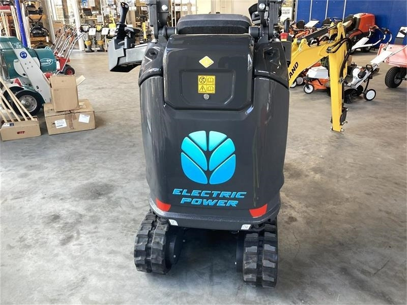 New Holland E15x Elektrisk - Мини-экскаватор: фото 3 New Holland E15x Elektrisk - Мини-экскаватор: фото 3