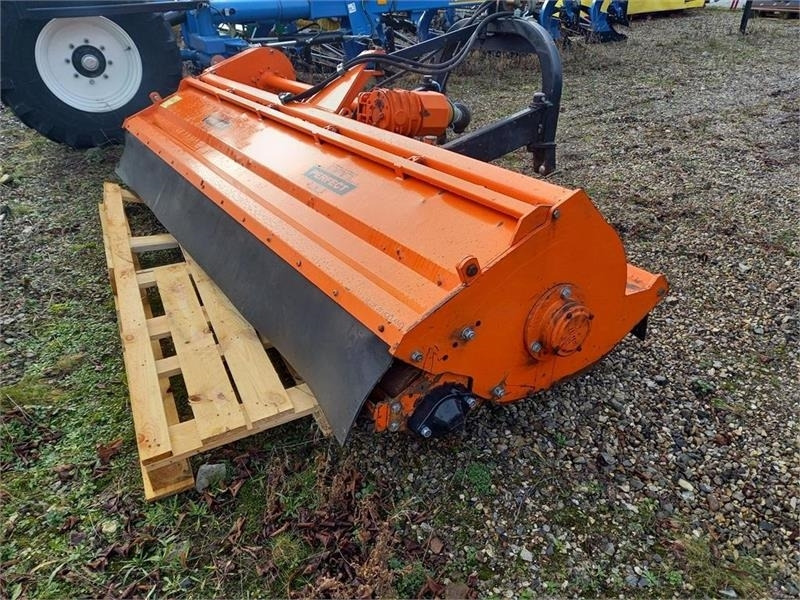 Perfect KT-300 Heavy-Duty. Hy-sideforskydning - Косилка-измельчитель: фото 4 Perfect KT-300 Heavy-Duty. Hy-sideforskydning - Косилка-измельчитель: фото 4