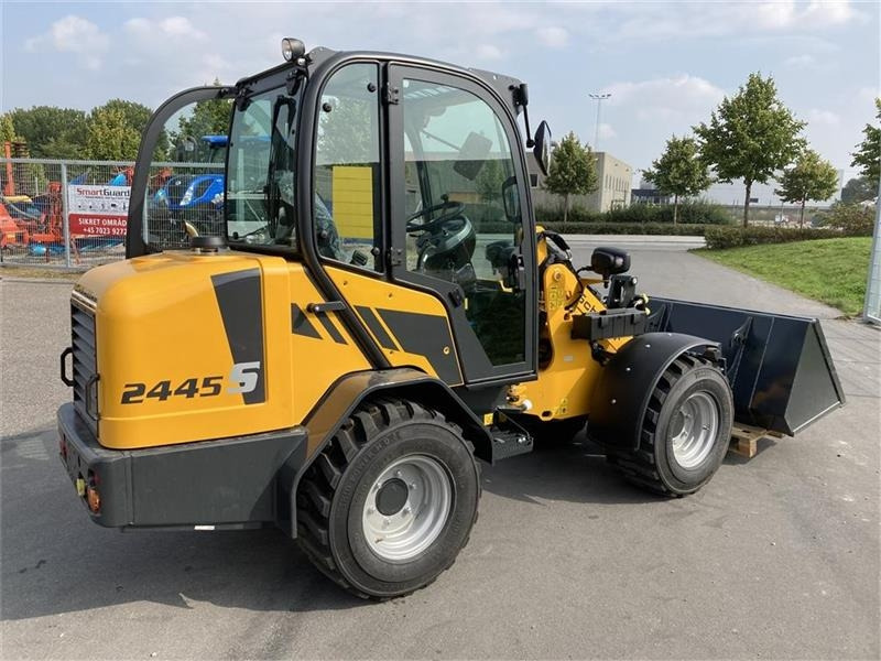 Schäffer 2445S Kabine - Компактный фронтальный погрузчик: фото 5 Schäffer 2445S Kabine - Компактный фронтальный погрузчик: фото 5