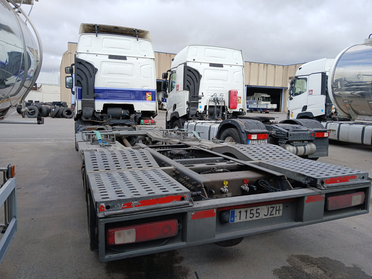 RENAULT T 520 - Грузовик-шасси: фото 3 RENAULT T 520 - Грузовик-шасси: фото 3