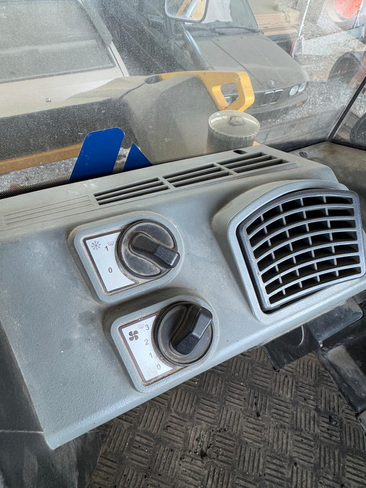 Дорожный каток Bomag BW161 AD-5: фото 9 Дорожный каток Bomag BW161 AD-5: фото 9