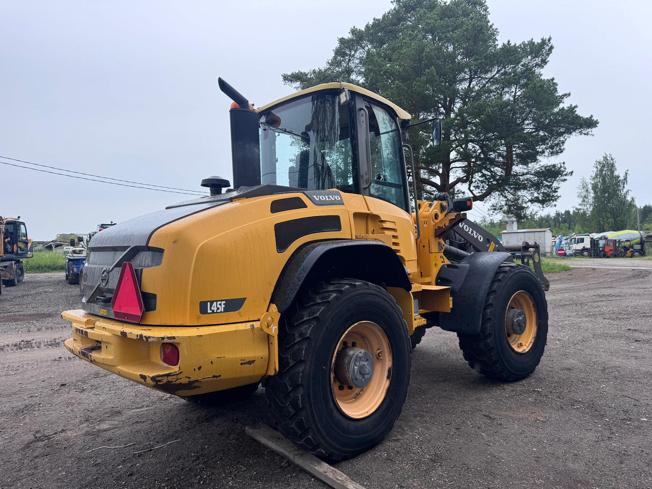 Volvo L45F-TP/S - Колёсный погрузчик: фото 4 Volvo L45F-TP/S - Колёсный погрузчик: фото 4