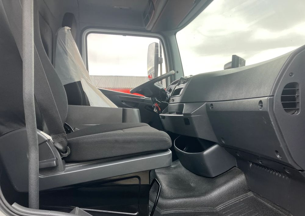 Mercedes-Benz ATEGO 1218 KURIERKA KONTENER 15 PALET - Грузовик с закрытым кузовом: фото 5 Mercedes-Benz ATEGO 1218 KURIERKA KONTENER 15 PALET - Грузовик с закрытым кузовом: фото 5