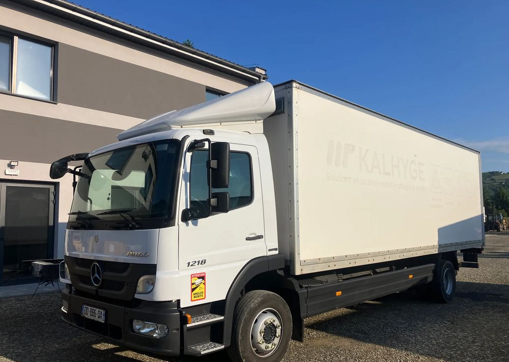 Mercedes-Benz Atego 1218 kurierka kontener - Грузовик с закрытым кузовом: фото 2 Mercedes-Benz Atego 1218 kurierka kontener - Грузовик с закрытым кузовом: фото 2