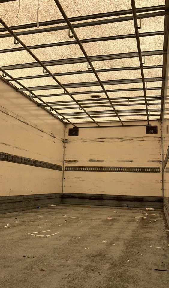 Mercedes-Benz Atego 1218  kurierka kontener - Грузовик с закрытым кузовом: фото 5 Mercedes-Benz Atego 1218  kurierka kontener - Грузовик с закрытым кузовом: фото 5