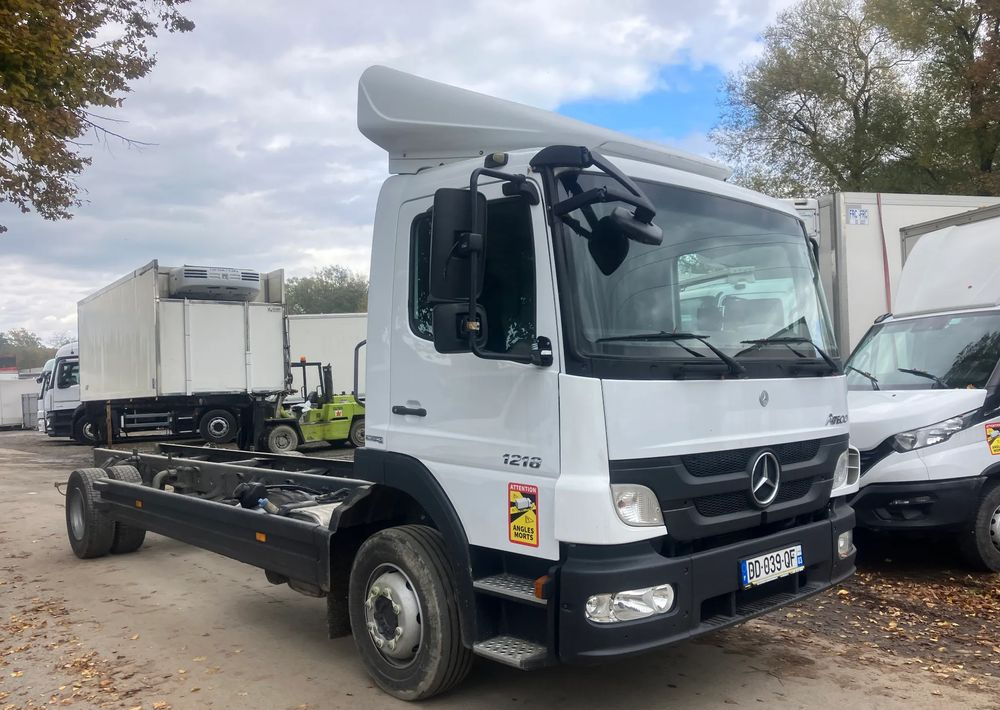 Mercedes-Benz Mercedes Atego 1218 Rama do zabudowy kiper beczka hakowiec laweta - Грузовик-шасси: фото 2 Mercedes-Benz Mercedes Atego 1218 Rama do zabudowy kiper beczka hakowiec laweta - Грузовик-шасси: фото 2