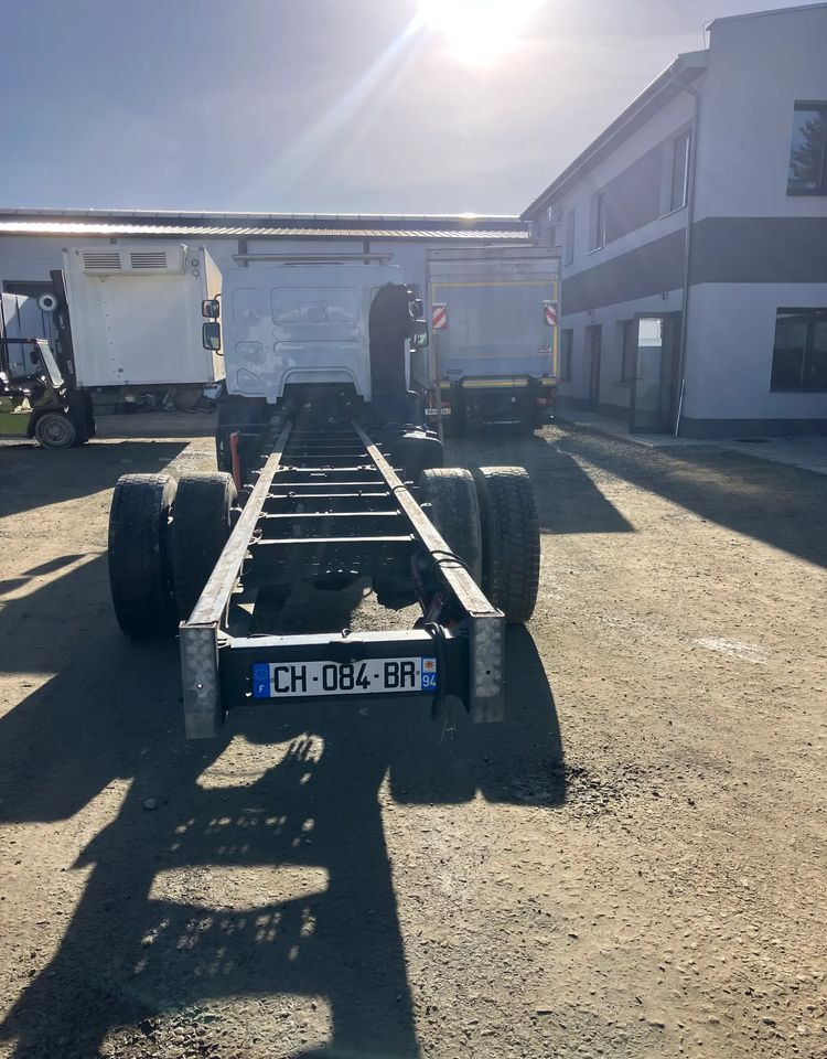 Renault RENAULT Premium 280 ramo do zabudowy - Грузовик-шасси: фото 4 Renault RENAULT Premium 280 ramo do zabudowy - Грузовик-шасси: фото 4