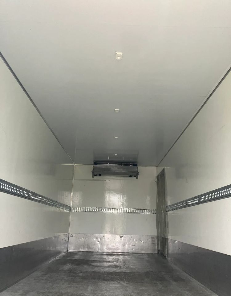 Renault Renault Gama D 240 chłodnia izoterma - Рефрижератор: фото 3 Renault Renault Gama D 240 chłodnia izoterma - Рефрижератор: фото 3