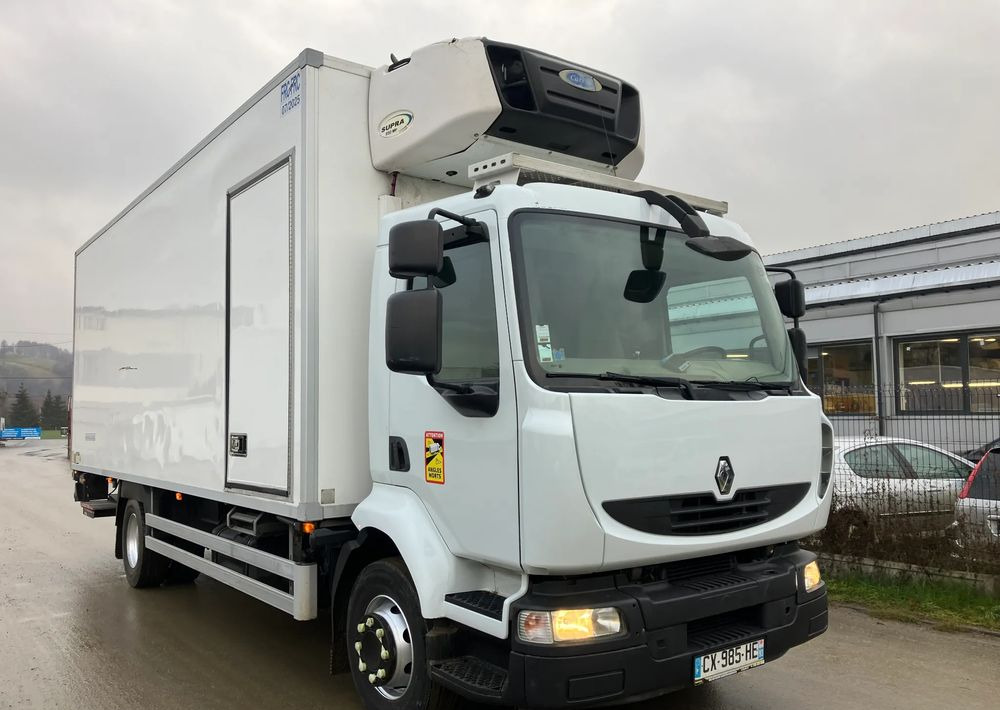 Renault Renault Midlum 220chłodnia izoterma - Рефрижератор: фото 2 Renault Renault Midlum 220chłodnia izoterma - Рефрижератор: фото 2