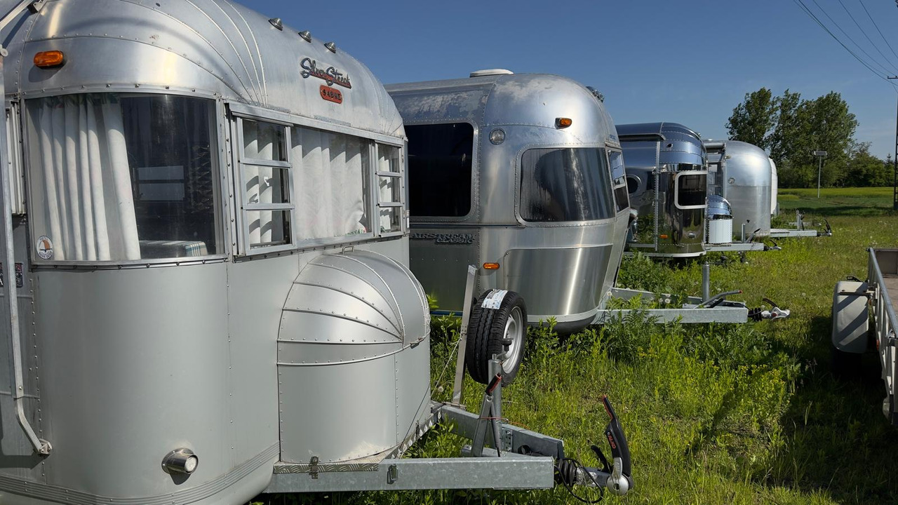 1992 Airstream Classic 1992 Airstream Classic – Fully Rebuilt Vintage Travel Trailer - Торговый прицеп: фото 3 1992 Airstream Classic 1992 Airstream Classic – Fully Rebuilt Vintage Travel Trailer - Торговый прицеп: фото 3