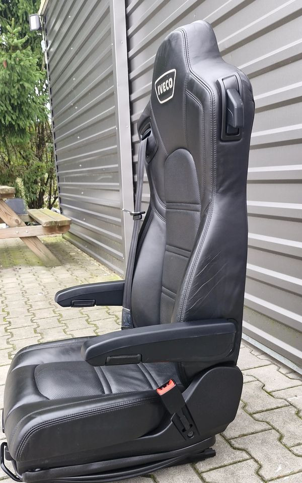 IVECO STRALIS S WAY FOTEL PASAŻERA - Кабина и интерьер: фото 2 IVECO STRALIS S WAY FOTEL PASAŻERA - Кабина и интерьер: фото 2