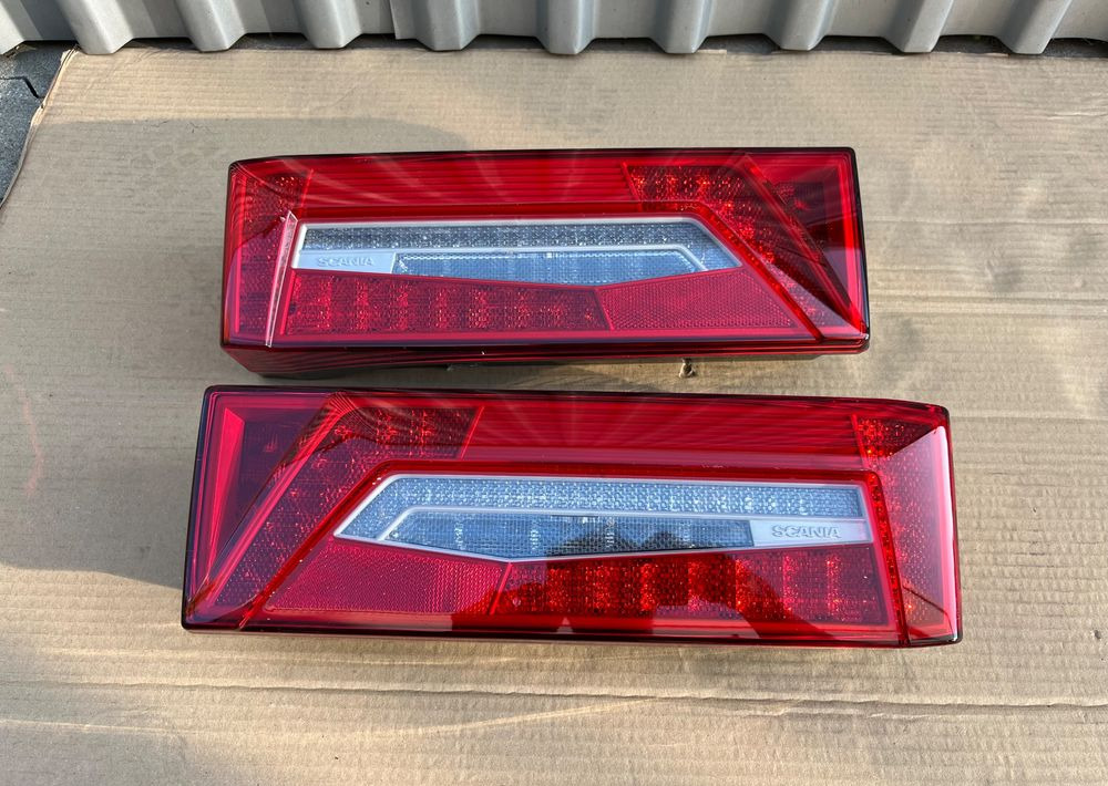 Lampa tylna LED Scania Super R S NGS NGR - Свет/ Освещение для Грузовиков: фото 1 Lampa tylna LED Scania Super R S NGS NGR - Свет/ Освещение для Грузовиков: фото 1