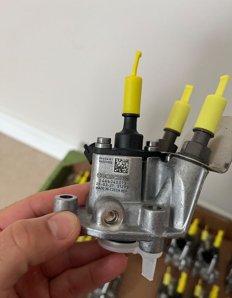 NOWY moduł dozujący Adblue Bosch 0444043073 wtrysk mocznika - Бак для AdBlue для Сельскохозяйственной техники: фото 2 NOWY moduł dozujący Adblue Bosch 0444043073 wtrysk mocznika - Бак для AdBlue для Сельскохозяйственной техники: фото 2