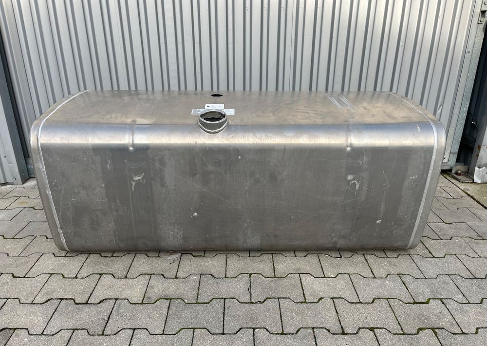 Zbiornik paliwa MAN TGX TGS 590 litrów bak - Подготовка топлива для Грузовиков: фото 1 Zbiornik paliwa MAN TGX TGS 590 litrów bak - Подготовка топлива для Грузовиков: фото 1