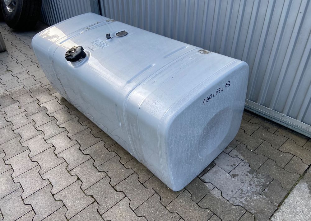 Zbiornik paliwa MAN TGX TGS 600 litrów bak - Топливный бак для Грузовиков: фото 2 Zbiornik paliwa MAN TGX TGS 600 litrów bak - Топливный бак для Грузовиков: фото 2