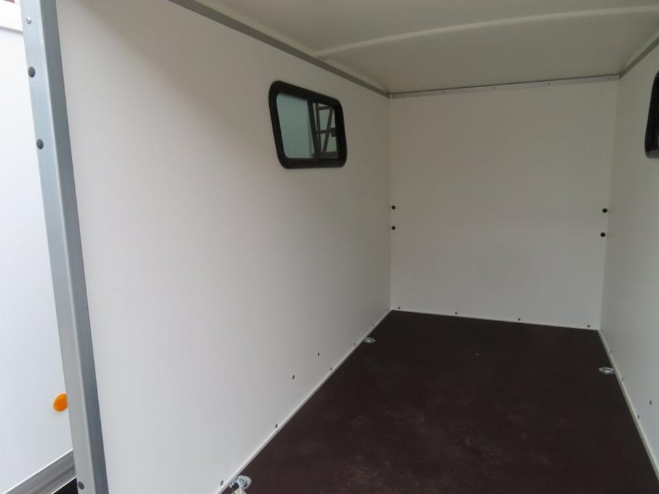 Böckmann KT 2513/135 PKW-Anhänger Kofferanhänger Fenster 100km/h - Прицеп-фургон: фото 5 Böckmann KT 2513/135 PKW-Anhänger Kofferanhänger Fenster 100km/h - Прицеп-фургон: фото 5