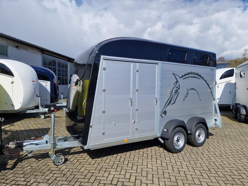 Böckmann Pferdeanhänger Big Portax WCF 100km/h Sattelraum - Прицеп-коневоз: фото 4 Böckmann Pferdeanhänger Big Portax WCF 100km/h Sattelraum - Прицеп-коневоз: фото 4