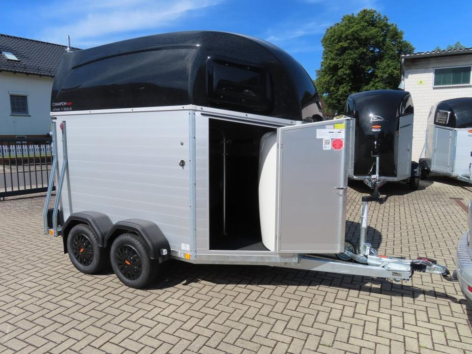 Böckmann Pferdeanhänger Champion Esprit Flügeltür Sattelkammer - Прицеп-коневоз: фото 2 Böckmann Pferdeanhänger Champion Esprit Flügeltür Sattelkammer - Прицеп-коневоз: фото 2