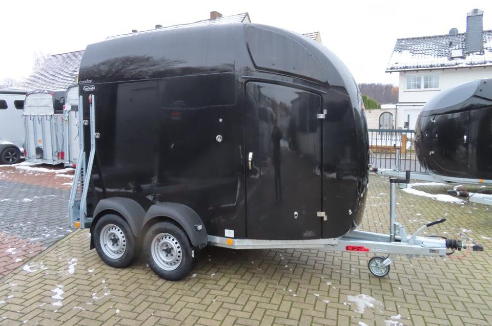 Böckmann Pferdeanhänger, NEU Comfort 23, Sattelkammer,ALUBODEN - Прицеп-коневоз: фото 2 Böckmann Pferdeanhänger, NEU Comfort 23, Sattelkammer,ALUBODEN - Прицеп-коневоз: фото 2