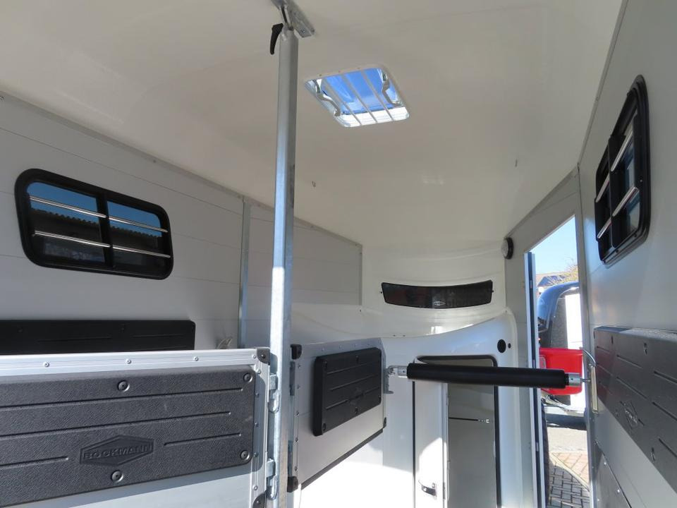 Прицеп-коневоз Böckmann Portax SKA 2025 Neu, Pferdeanhänger Sattelkammer,100 km: фото 7 Прицеп-коневоз Böckmann Portax SKA 2025 Neu, Pferdeanhänger Sattelkammer,100 km: фото 7