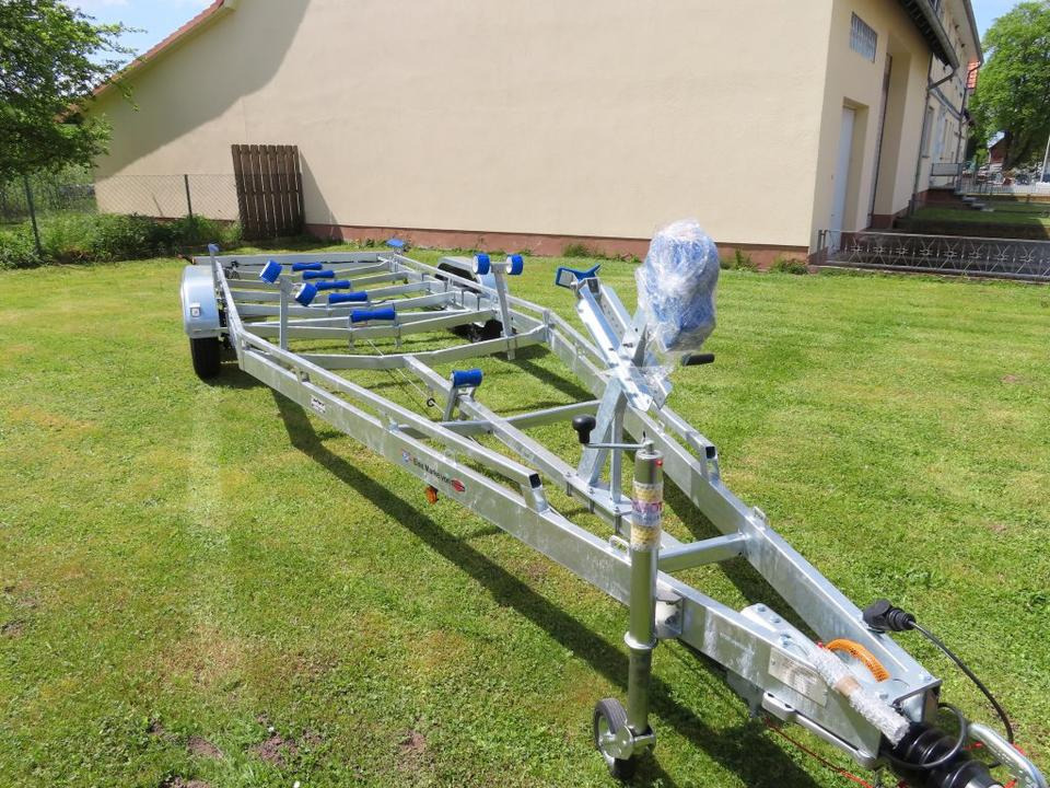Böckmann TPV, PKW Anhänger, Bootstrailer, 3,5 to. Winde, 100 km/h - Лодочный прицеп: фото 4 Böckmann TPV, PKW Anhänger, Bootstrailer, 3,5 to. Winde, 100 km/h - Лодочный прицеп: фото 4