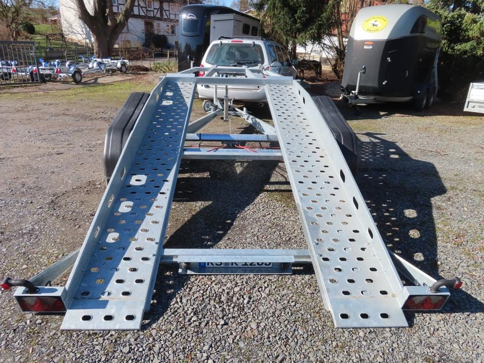 Inventurverkauf Böckmann, Autotransport, Kippbar, PKW Anhänger - Прицеп-автовоз: фото 2 Inventurverkauf Böckmann, Autotransport, Kippbar, PKW Anhänger - Прицеп-автовоз: фото 2