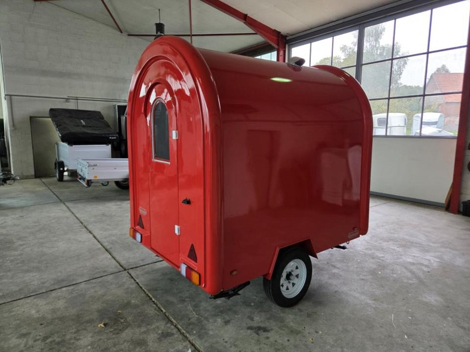 PKW-Anhänger Food-Trailer Verkaufsanhänger Imbiss Abzugshaube - Торговый прицеп: фото 4 PKW-Anhänger Food-Trailer Verkaufsanhänger Imbiss Abzugshaube - Торговый прицеп: фото 4