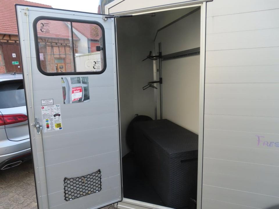 Pferdeanhänger Cheval Liberte MAXI 2 Sattelraum 100 km/h Kamera - Прицеп-коневоз: фото 5 Pferdeanhänger Cheval Liberte MAXI 2 Sattelraum 100 km/h Kamera - Прицеп-коневоз: фото 5