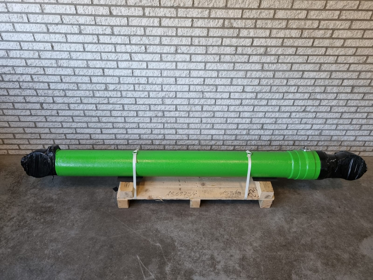 Sennebogen 870 Stick + boom Cylinder + 835 C boom + stick cylinder - Гидравлический цилиндр для Перегружателей: фото 1 Sennebogen 870 Stick + boom Cylinder + 835 C boom + stick cylinder - Гидравлический цилиндр для Перегружателей: фото 1