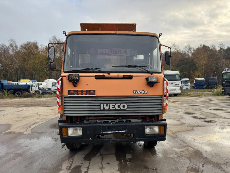 Iveco Turbostar 190 - 30 (BIG AXLE & STEEL SUSPENSION / GRAND PONT & LAMES / 6 CYLINDER WITH RADIATOR) - Самосвал: фото 2 Iveco Turbostar 190 - 30 (BIG AXLE & STEEL SUSPENSION / GRAND PONT & LAMES / 6 CYLINDER WITH RADIATOR) - Самосвал: фото 2