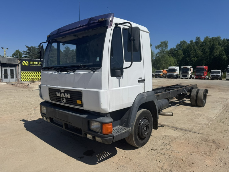MAN 12.224 (MANUAL GEARBOX / EURO 2 / BELGIAN TRUCK IN GOOD CONDITION !!!) - Грузовик-шасси: фото 1 MAN 12.224 (MANUAL GEARBOX / EURO 2 / BELGIAN TRUCK IN GOOD CONDITION !!!) - Грузовик-шасси: фото 1