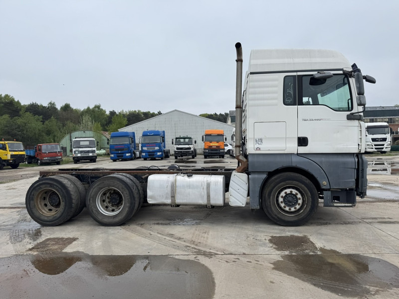 MAN TGA 33.480 (MANUAL GEARBOX / BOITE MANUELLE / 6X4 / CAMION FRANCAIS EN BON ETAT !) - Грузовик-шасси: фото 4 MAN TGA 33.480 (MANUAL GEARBOX / BOITE MANUELLE / 6X4 / CAMION FRANCAIS EN BON ETAT !) - Грузовик-шасси: фото 4