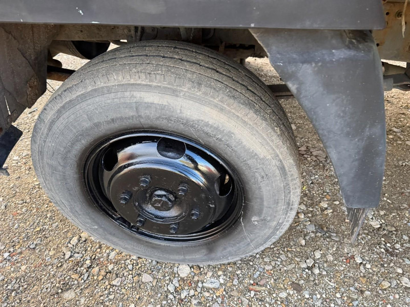 Грузовик с закрытым кузовом Mercedes-Benz SK 814 (STEEL SUSPENSION & MANUAL GEARBOX / SUSPENSION LAMES & BOITE MANUELLE): фото 10