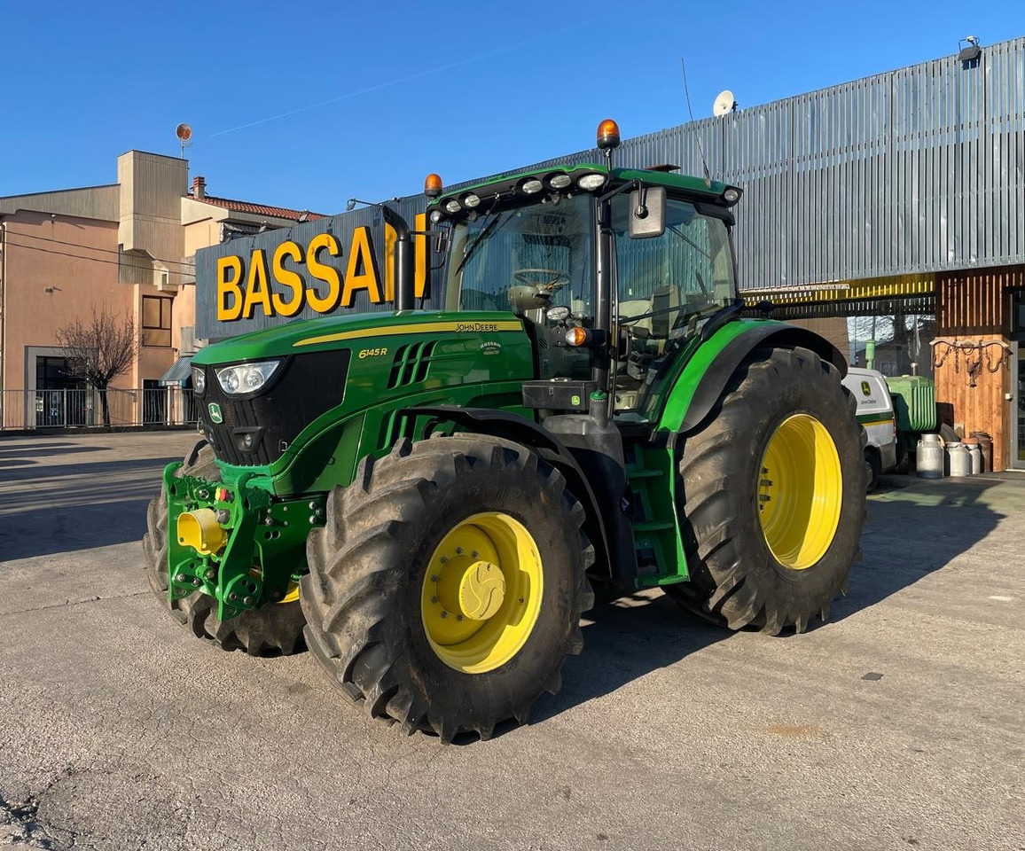 JOHN DEERE 6145 R - Трактор: фото 1 JOHN DEERE 6145 R - Трактор: фото 1