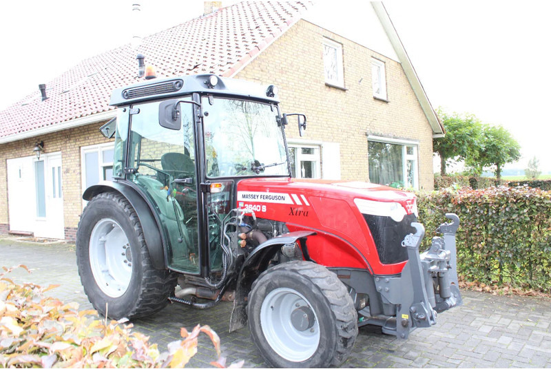 Massey Ferguson 3640 S - Трактор: фото 1 Massey Ferguson 3640 S - Трактор: фото 1