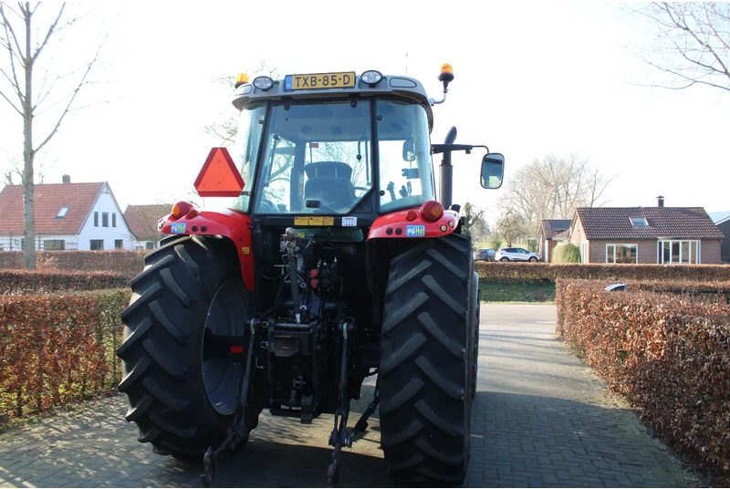 Massey Ferguson 5460 - Трактор: фото 5 Massey Ferguson 5460 - Трактор: фото 5