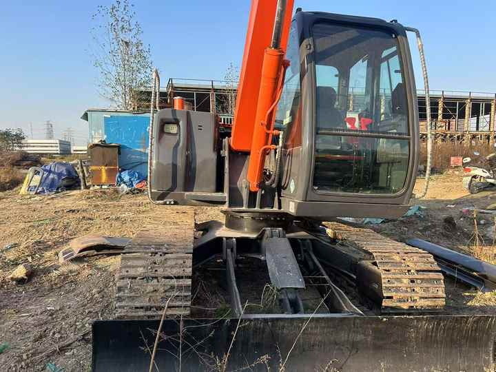 Original Japan Hitachi Used Zx55 Excavator for Sale Used Hitachi Zx60 Zx70 Hydraulic Excavator Hitachi Zaxis 55 Digger - Экскаватор: фото 3 Original Japan Hitachi Used Zx55 Excavator for Sale Used Hitachi Zx60 Zx70 Hydraulic Excavator Hitachi Zaxis 55 Digger - Экскаватор: фото 3