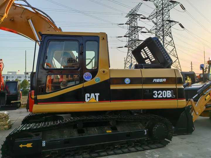 Used Cat Excavator Japan 20 Tons Digger Machinery Caterpillar CAT 320BL for Sale Cat 320B 320BL 320C 320D 320CL 320DL in Stock - Экскаватор: фото 2 Used Cat Excavator Japan 20 Tons Digger Machinery Caterpillar CAT 320BL for Sale Cat 320B 320BL 320C 320D 320CL 320DL in Stock - Экскаватор: фото 2