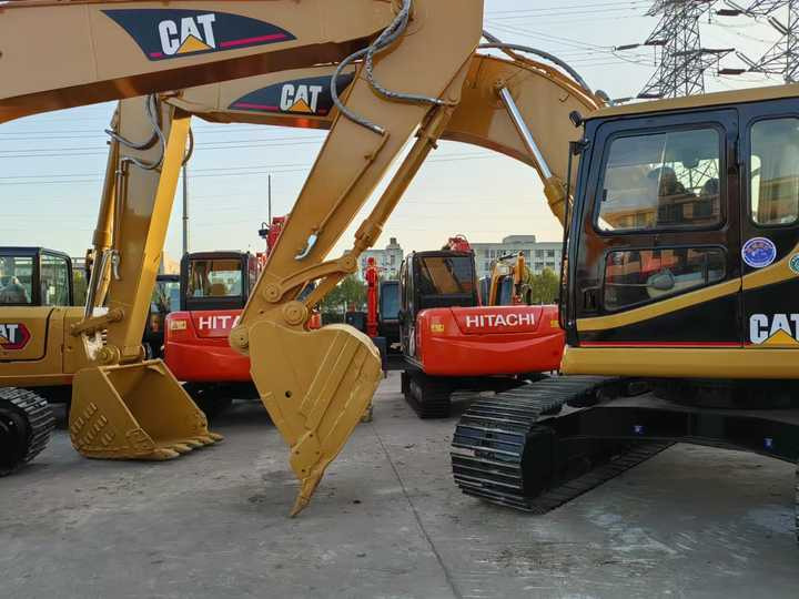 Used Cat Excavator Japan 20 Tons Digger Machinery Caterpillar CAT 320BL for Sale Cat 320B 320BL 320C 320D 320CL 320DL in Stock - Экскаватор: фото 5 Used Cat Excavator Japan 20 Tons Digger Machinery Caterpillar CAT 320BL for Sale Cat 320B 320BL 320C 320D 320CL 320DL in Stock - Экскаватор: фото 5