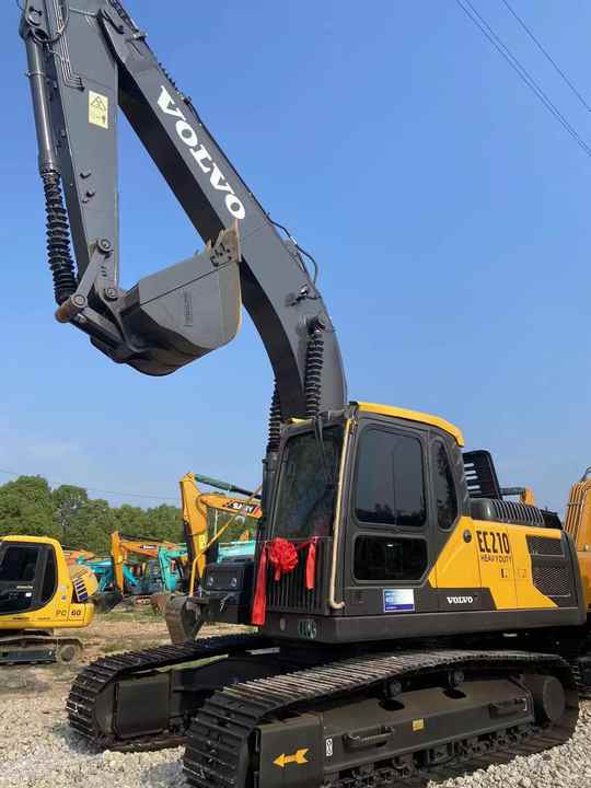 Used Korea Brand volvo Ec210 Excavator for Sale - Гусеничный экскаватор: фото 3 Used Korea Brand volvo Ec210 Excavator for Sale - Гусеничный экскаватор: фото 3