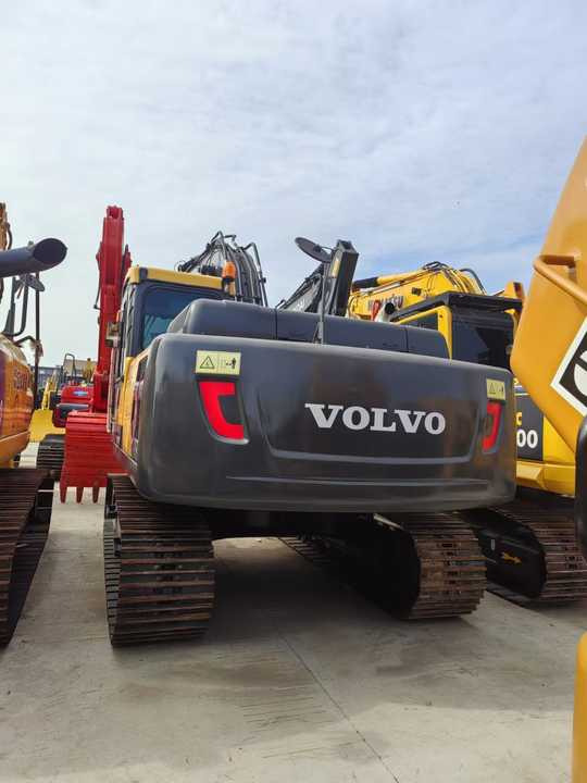 Used VOLVO EC210 Excavators Hydraulic Excavators - Гусеничный экскаватор: фото 2 Used VOLVO EC210 Excavators Hydraulic Excavators - Гусеничный экскаватор: фото 2