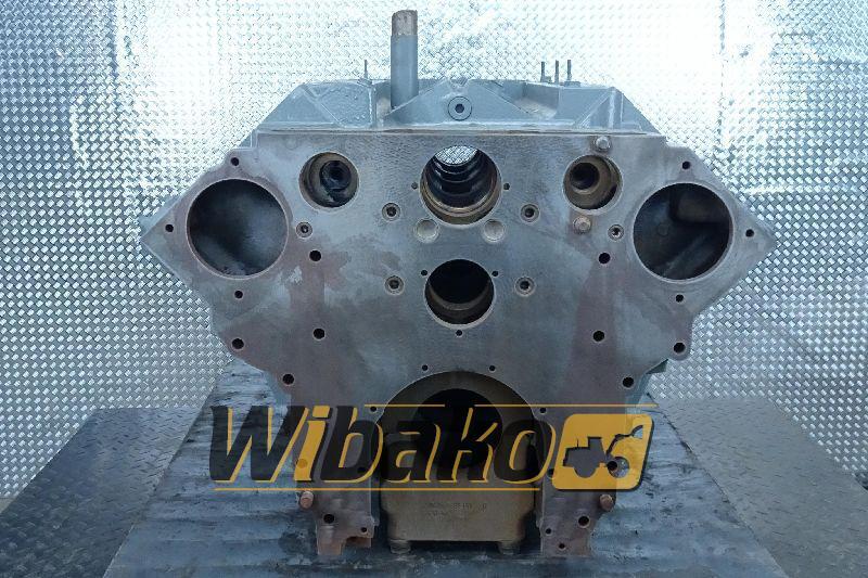 Block Engine / Motor Deutz TCD2015 V08 04612814/04262785R - Блок цилиндров для Строительной техники: фото 2 Block Engine / Motor Deutz TCD2015 V08 04612814/04262785R - Блок цилиндров для Строительной техники: фото 2