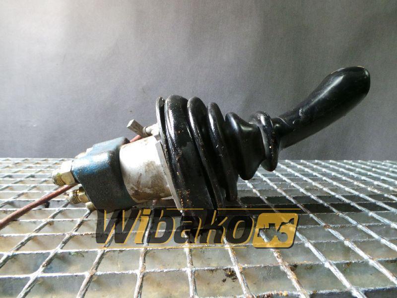 Joystick Rexroth P5343310V - Кабина и интерьер для Строительной техники: фото 1 Joystick Rexroth P5343310V - Кабина и интерьер для Строительной техники: фото 1